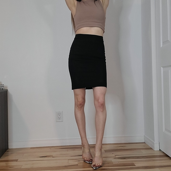 H&M short pencil skirt - Picture 1 of 14